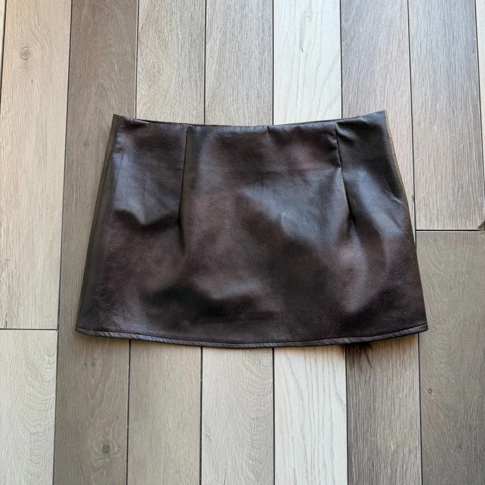 Fashion Nova brown faux leather skirt with fur detail